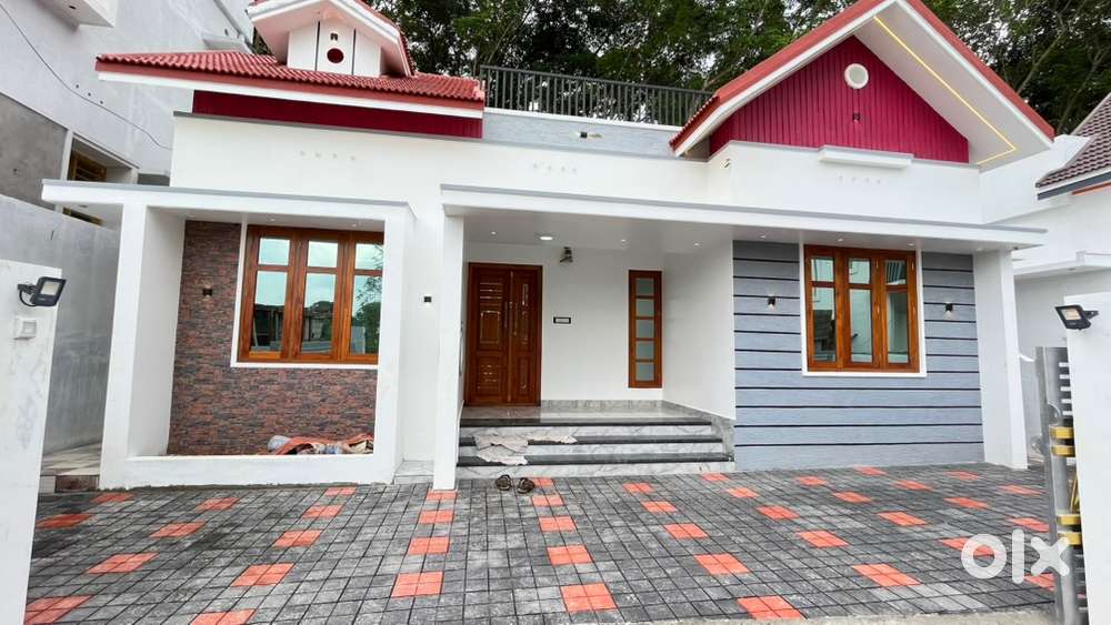 NEW 3 BHK HOUSE FOR SALE @ VATTIYOORKAVU,KAVINPURAM