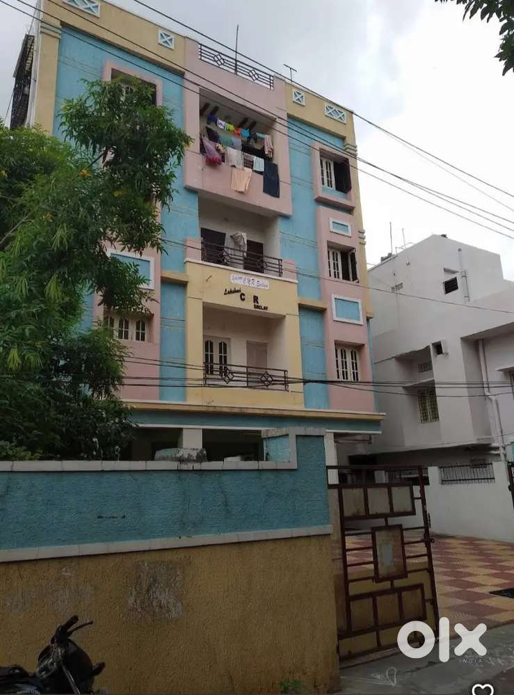 Good primary location 2bhk flat for rent