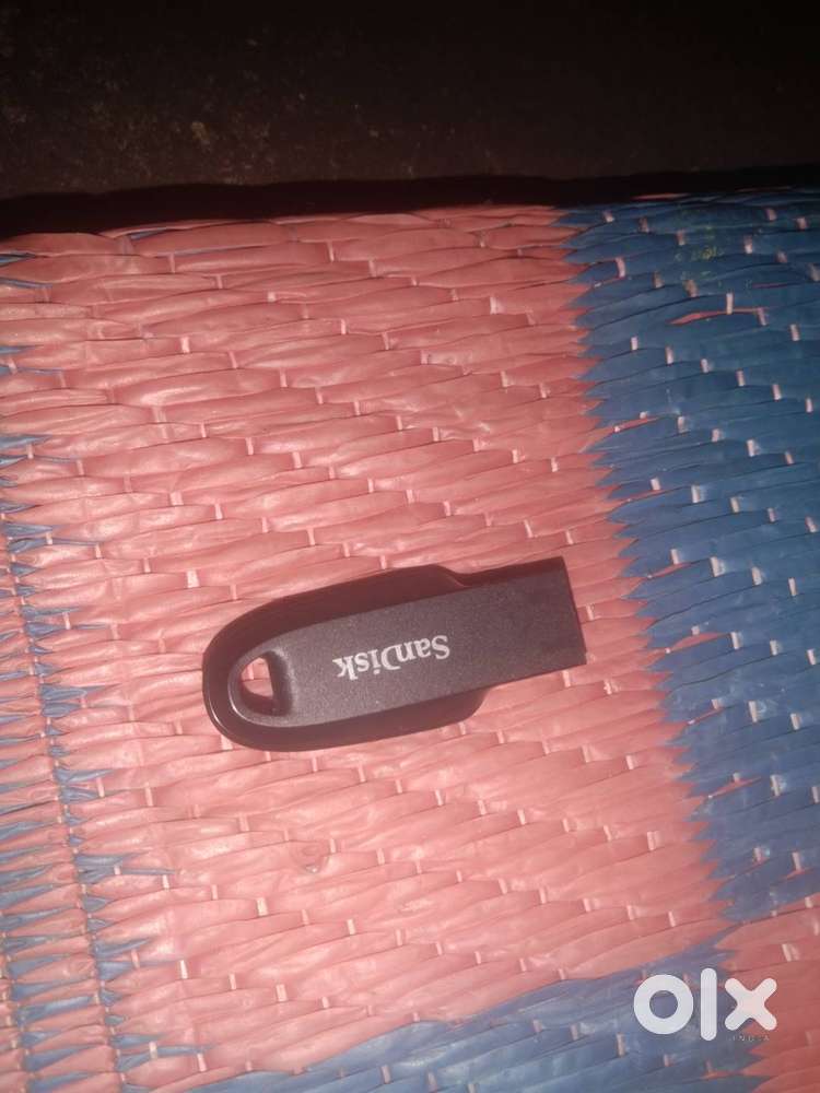 SanDisk pendrive 128 GB