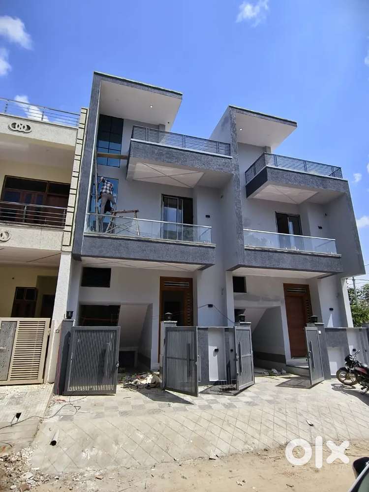 Luxry villas 4bhk , duble kitchen,4bathroom, for rent contect