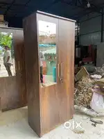 2 DOOR WARDROBE 2.5*6
