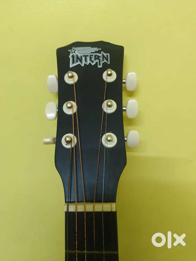 Intern guiter mint condition