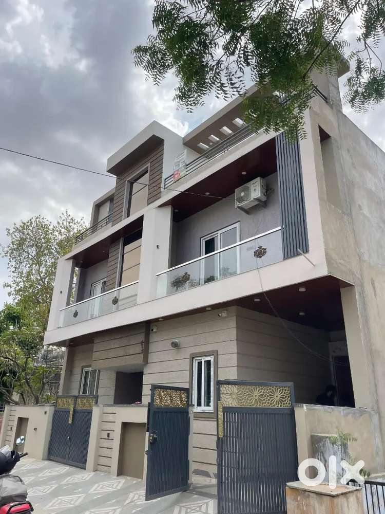 Luxurious 4BHK villa in Arjun nagar