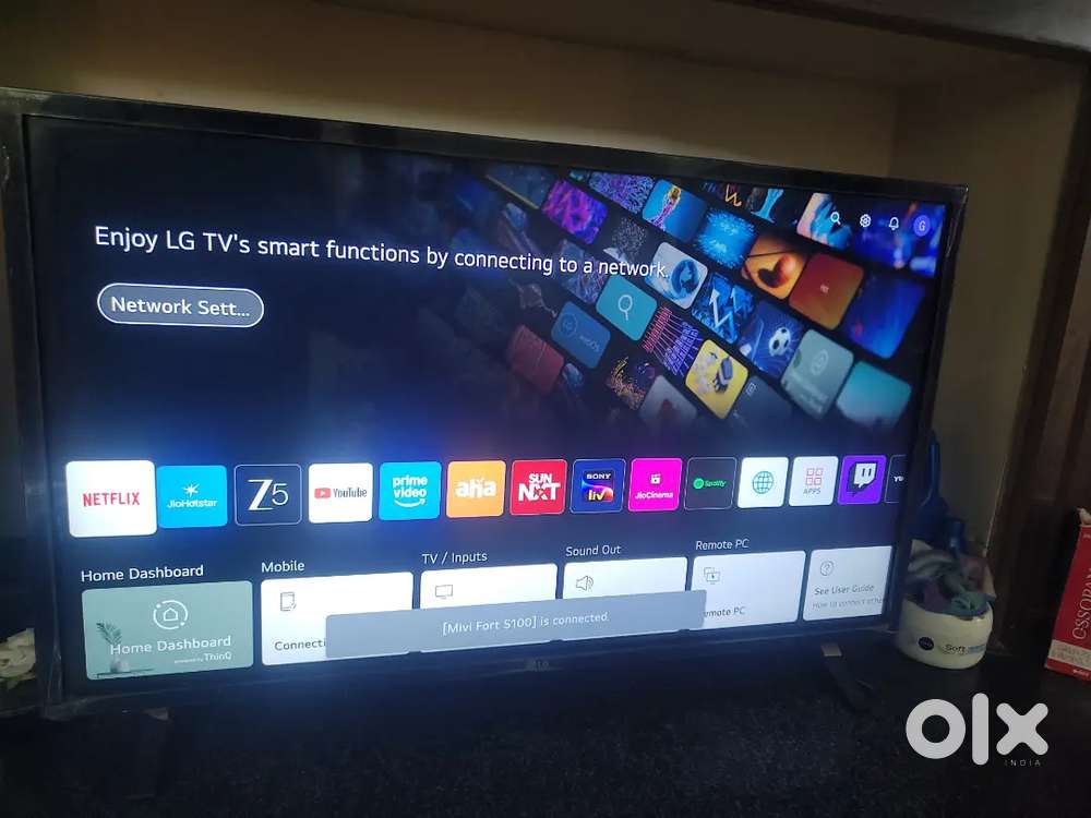 LG 32 inch Full HD smart TV