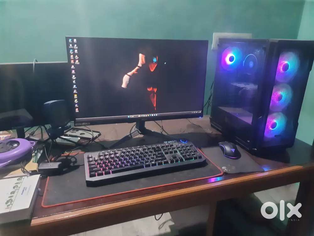 70k Worth PC WHOLE SETUP ( 3Yrs Warrenty )