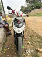 Aprilia sr150