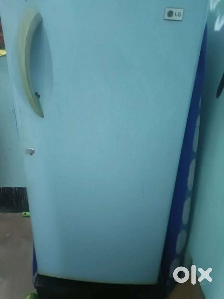 LG REFRIGERATOR