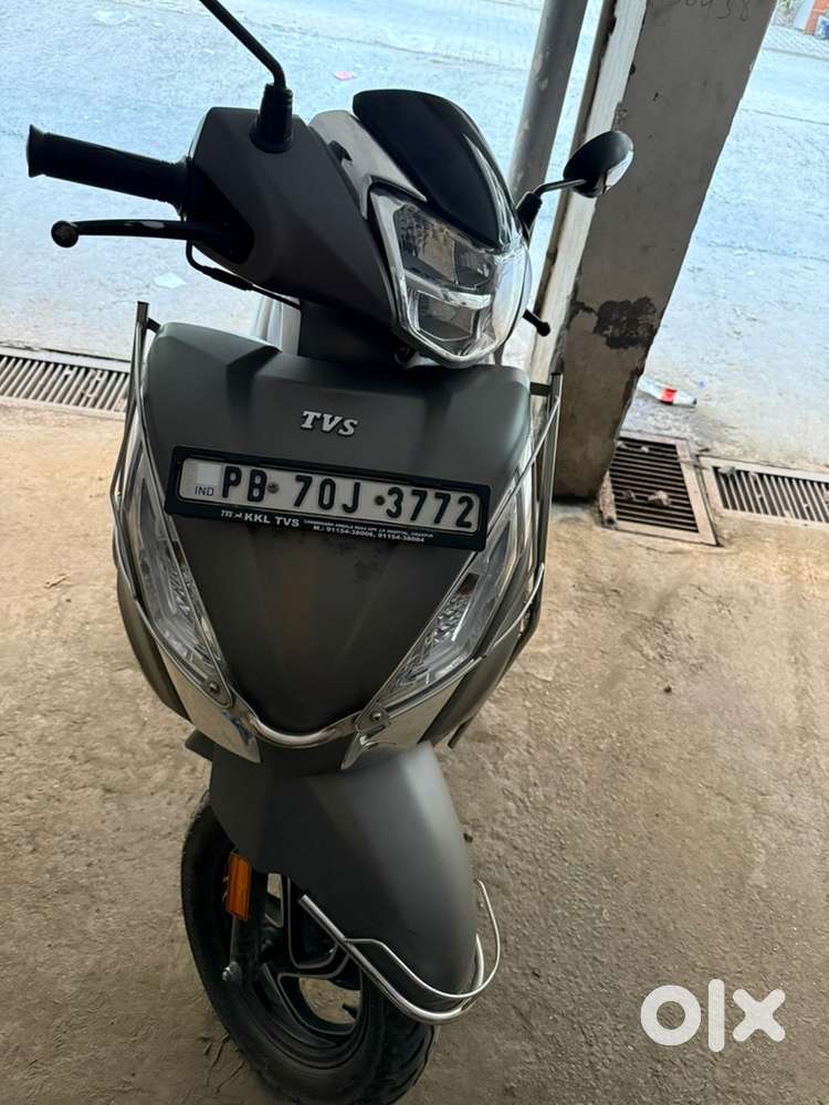 125 CC JUPITER GREY COLOUR 2023 with all accessories