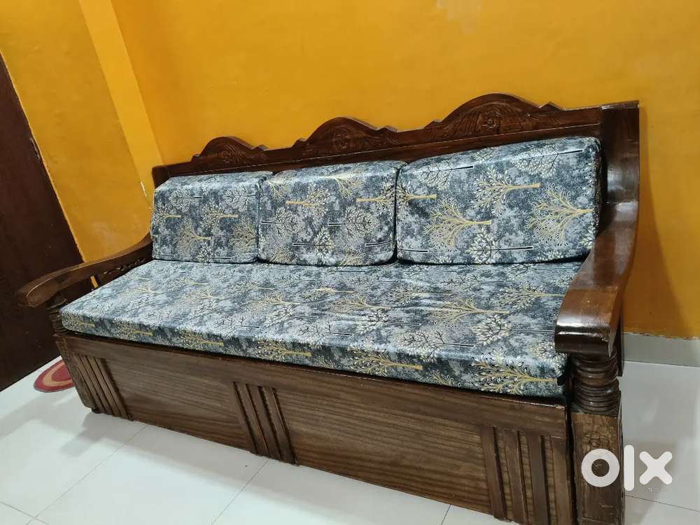 KING SIZE SOFA CUM BED WITH MATRESS FOR SELL