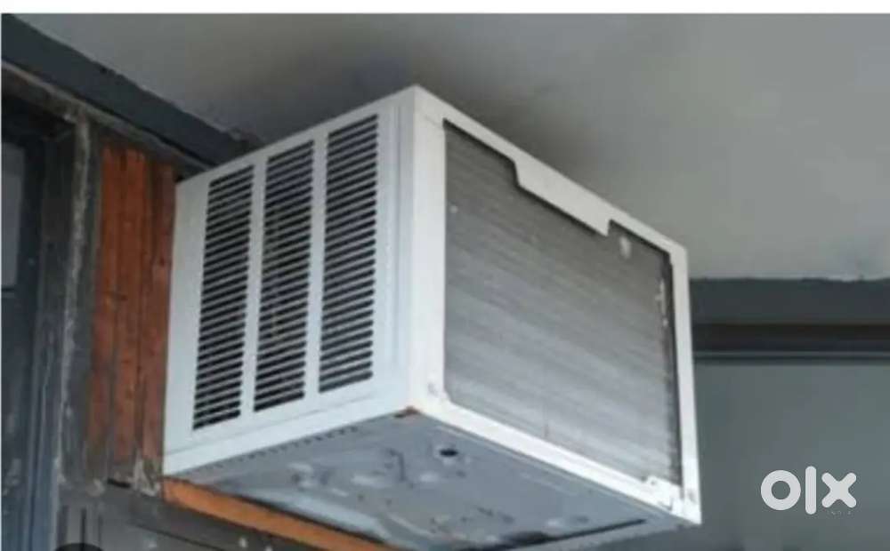 Hitachi 1.5 ton window ac