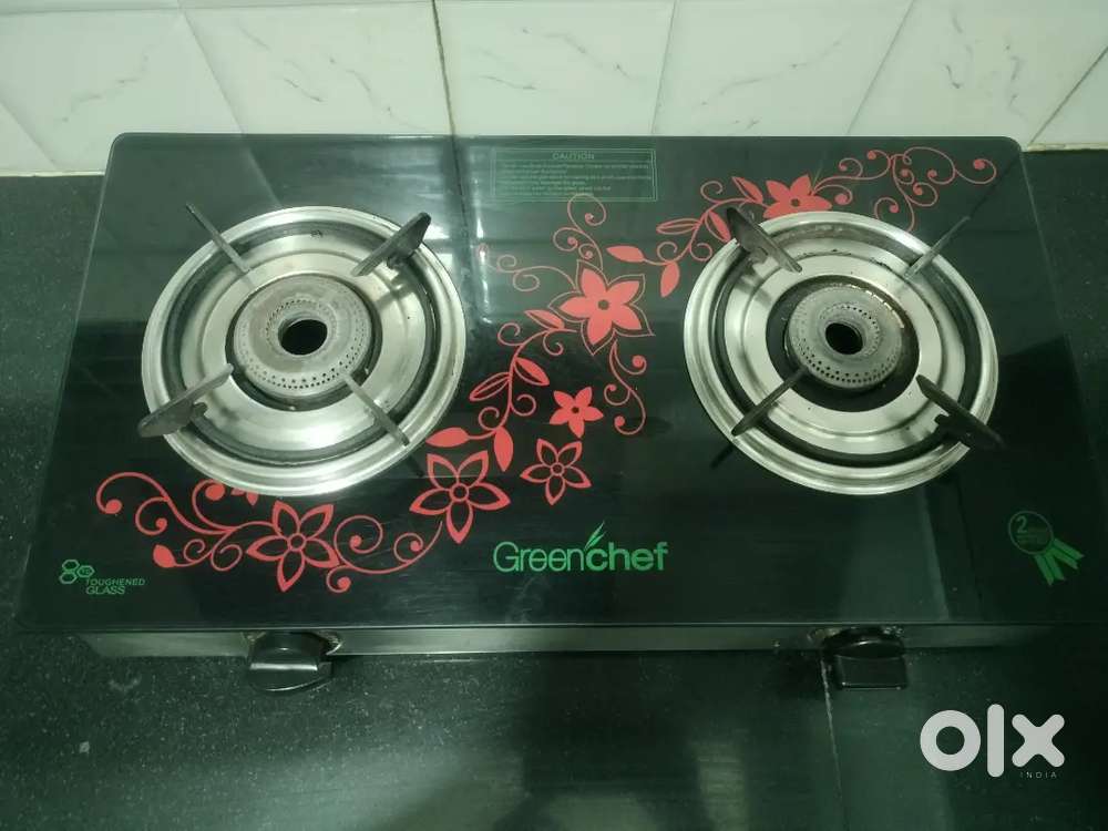 Gas Stove in Excellent Condition – Smooth Working & Clean Look