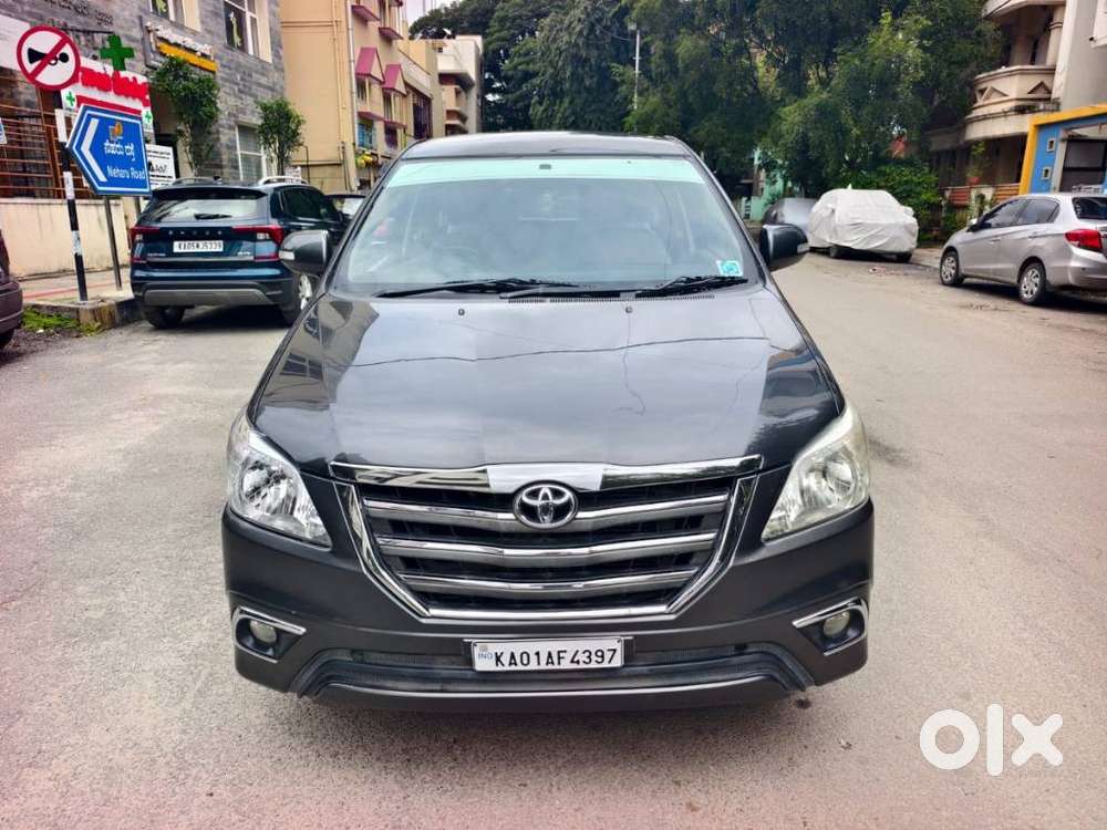 Toyota Innova 2.5 V 7 STR, 2016, Diesel