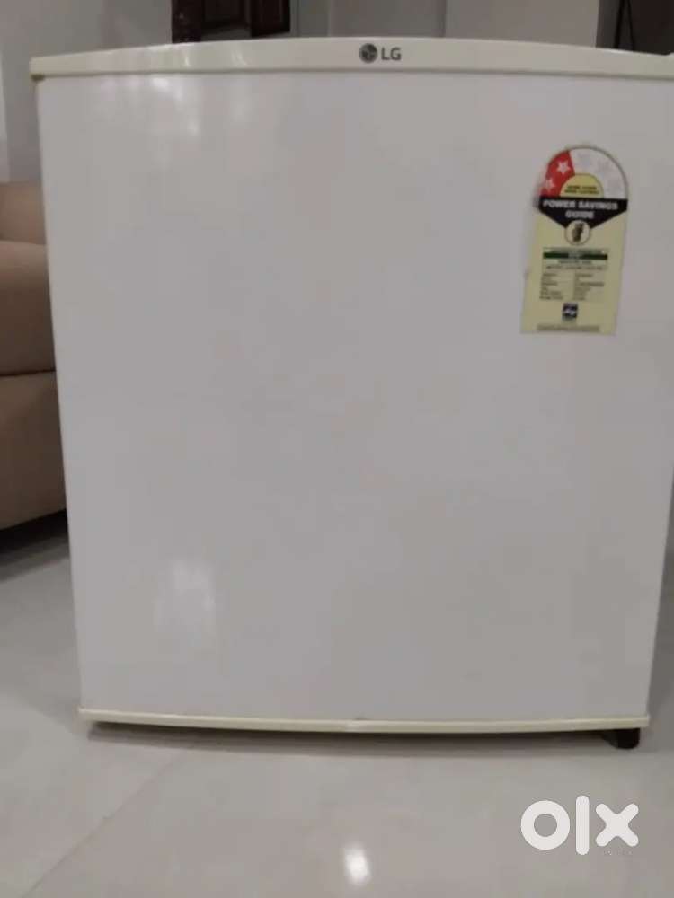 LG 45 L Mini Refrigerator – 2 Star, Super White, Fast Ice