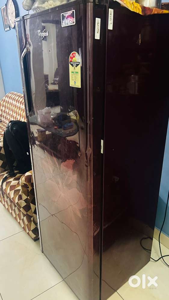 WHIRLPOOL refrigerator