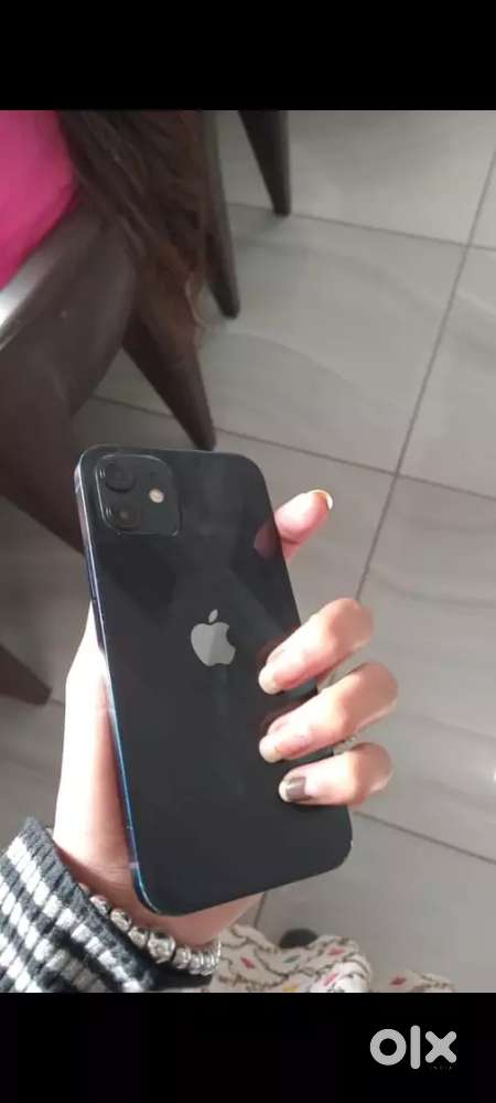 Get iphone 12 second hand model in genuine price