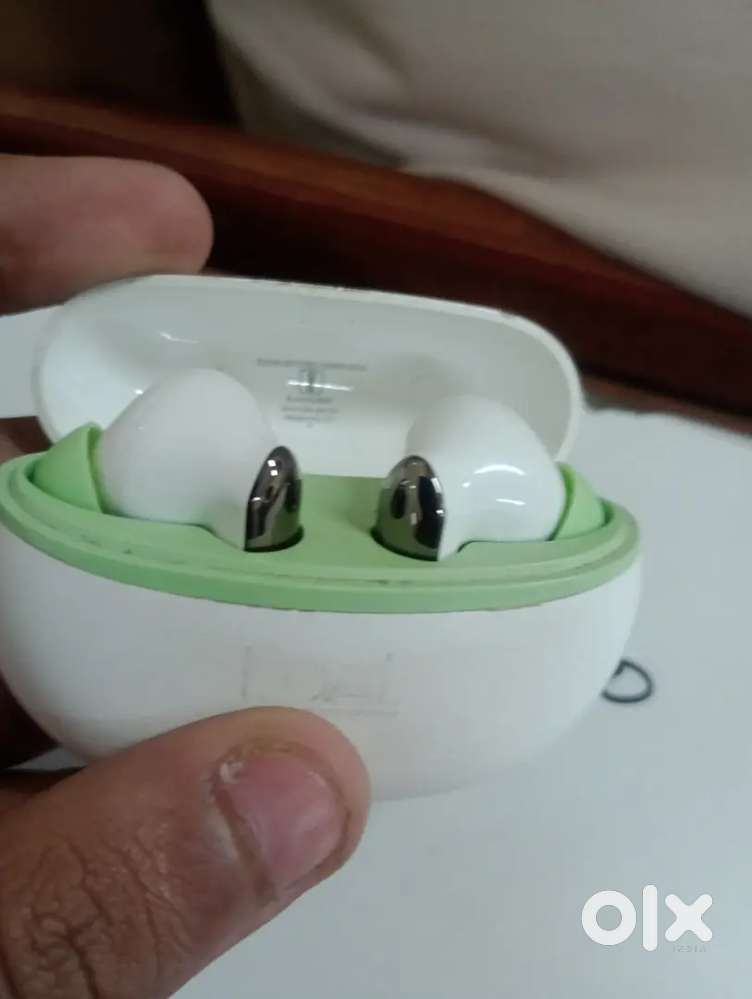 Want to sell airpods