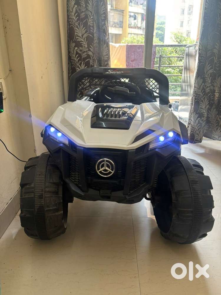 Elctronic car 4x4 big tyer monster