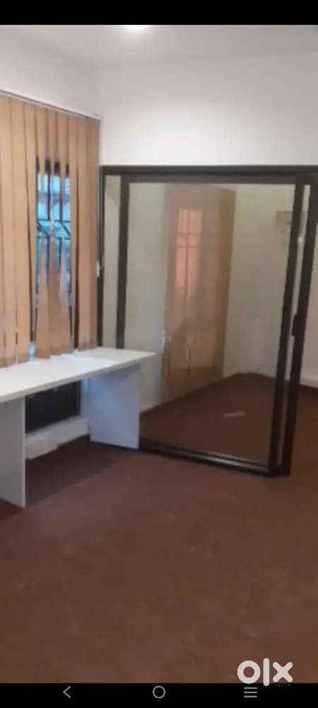 300 SQFT COMMERCIAL OFFICE SPACE FIRST FLOOR RENT VYTILA CHALIKKAVATTO