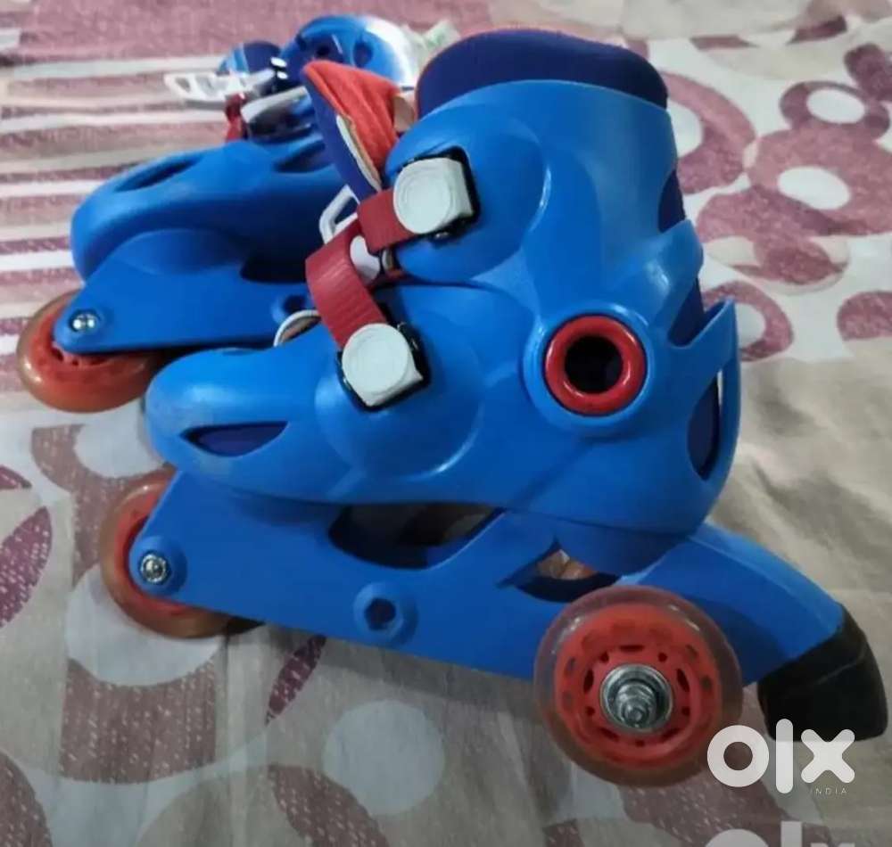 Decathlon branded skates