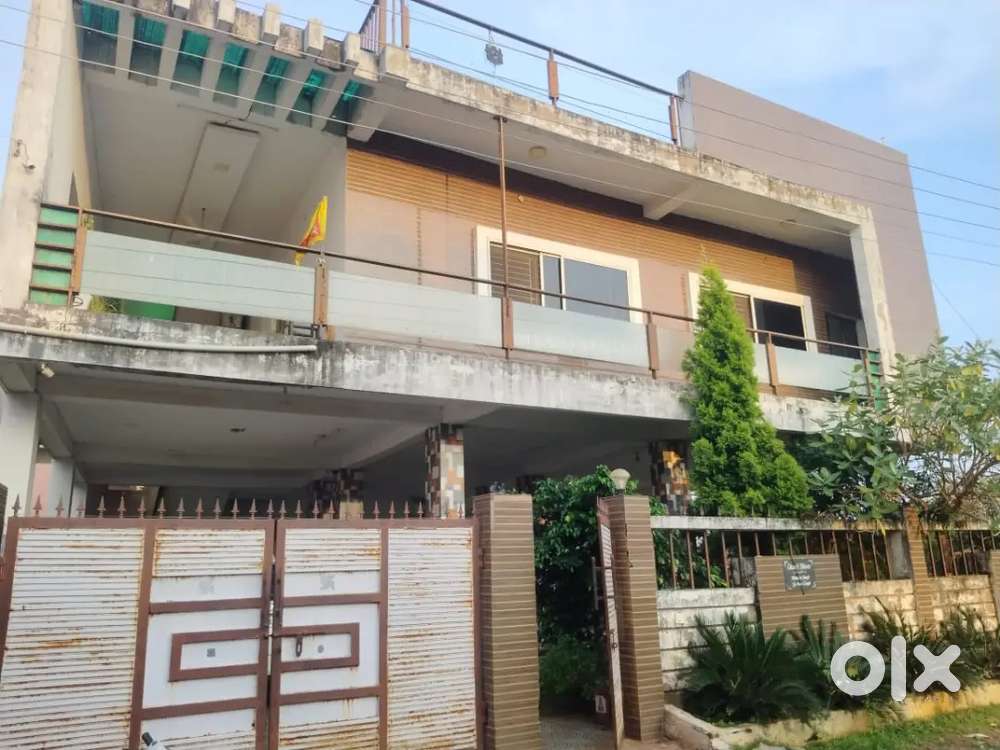 Commercial office space for rent ideal for business/startups