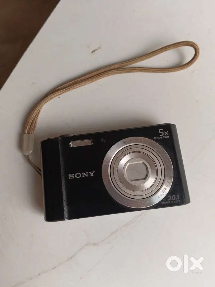 Sony camera 20.1 megapixelx 5x, zoom