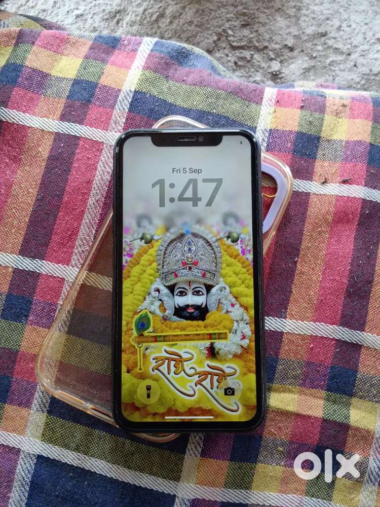 iPhone 11 64GB 4G battery health 69 all original