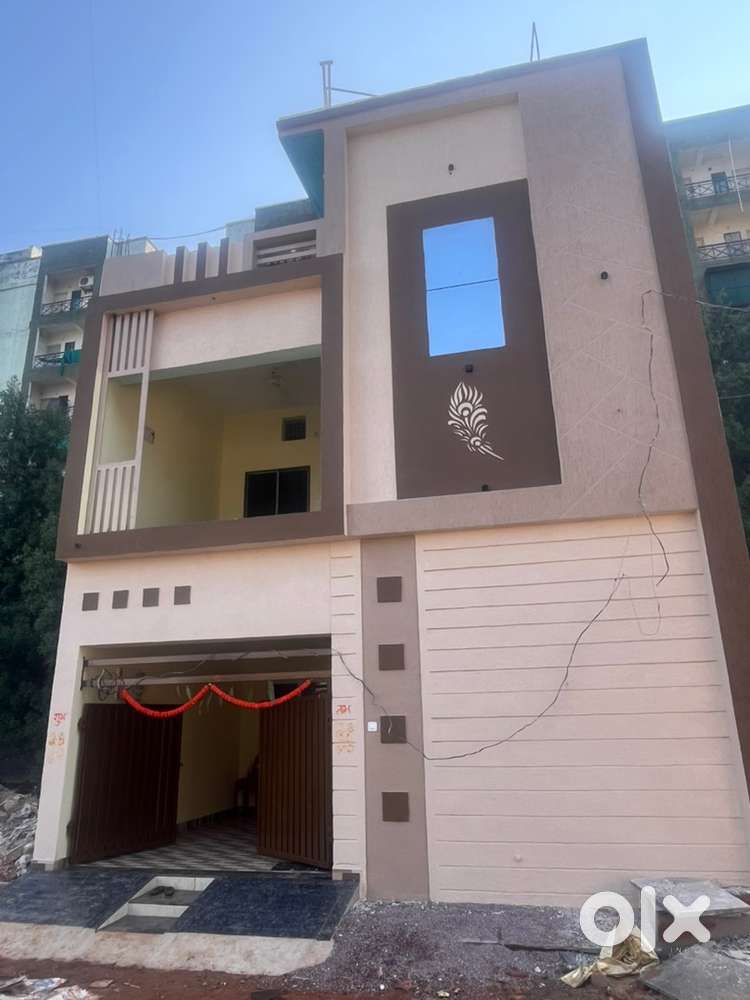 Newly constructed house available on rent