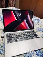 MacBook Pro 13-inch (2020) Intel Core i7 16GB RAM 512GB SSD, TouchBar