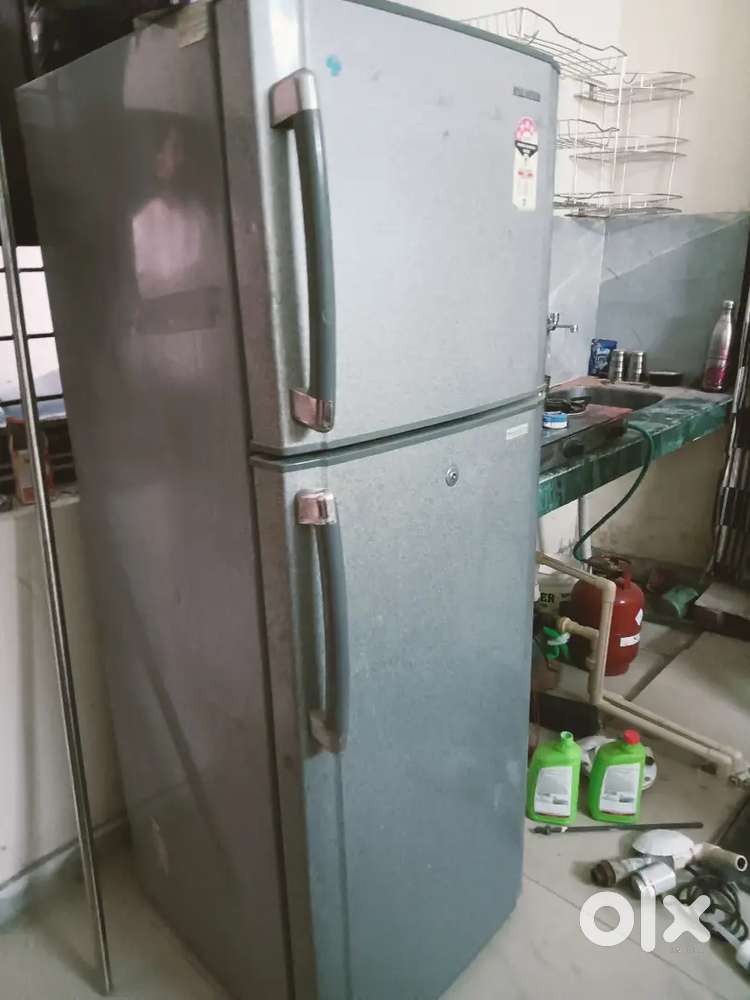 Double door fridge 4 star