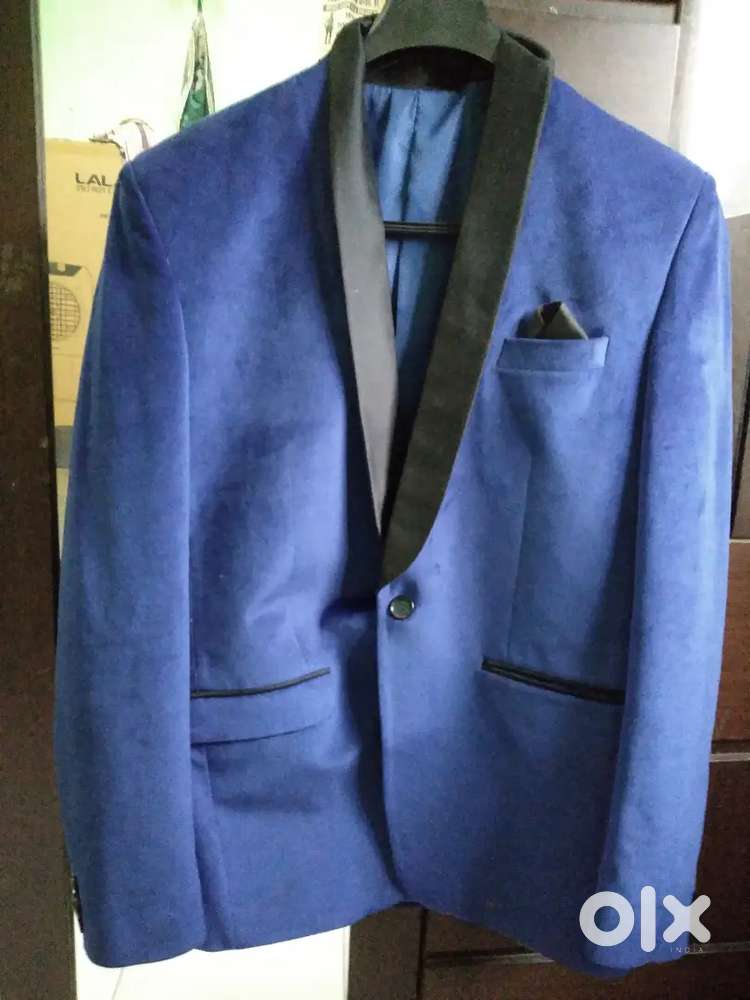 navy blue blazer