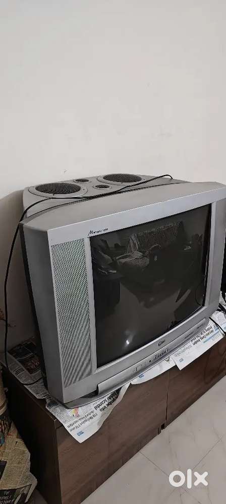 LG 29 inch Marquis 1200 CRT TV - Excellent condition