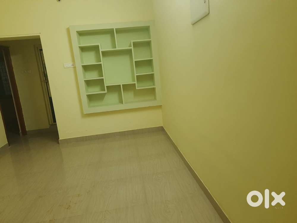 2 bed room house for rent