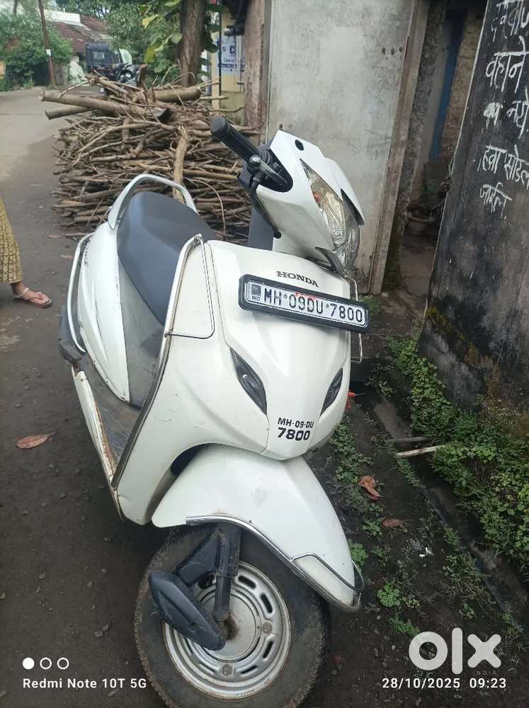 Activa 3G with petrol