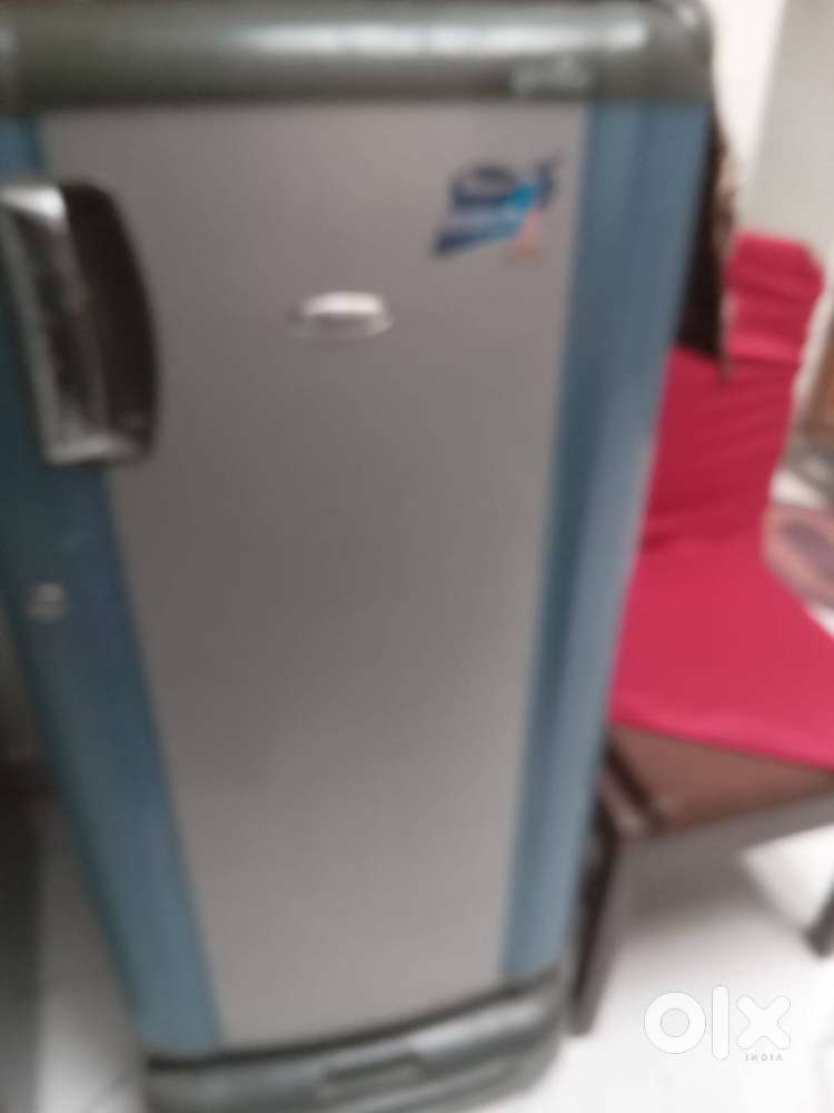 Whirlpool refrigerator single door fully working no dent and scratch