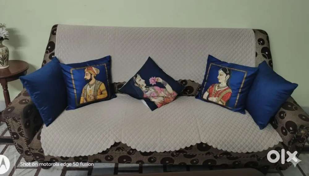 Set of 3 very good condition 5 setear sofa