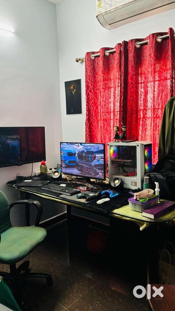 Table for Computer / PC / Dining