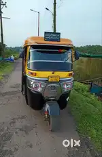 I want to sell my bajaj auto rickshaw bs6