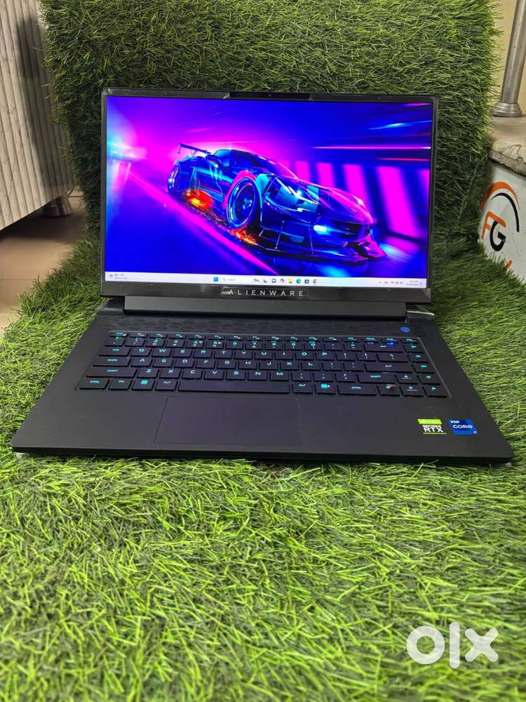 Alienware m15 r7 Gaming Laptop 12th Gen Intel Core i7-12700H 14 cores