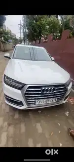 Audi Q7 Petrol Well Maintained