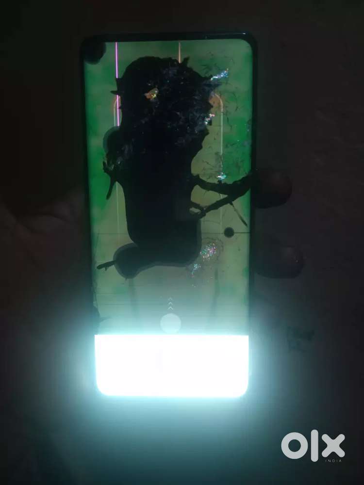 Oppo reno5 Pro. 5G.8GB.128GB..display damage