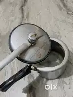 Pressure cooker