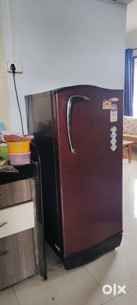 Godrej pentcool 180 liters