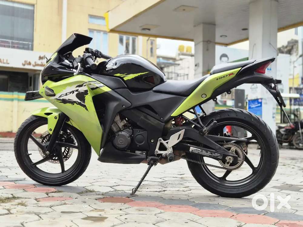 Honda CBR 150R 2012