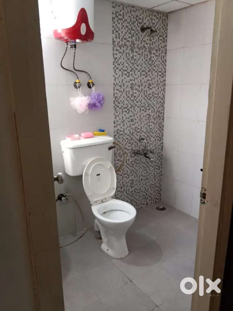 2bhk semi furnished flat for rent sector 37D