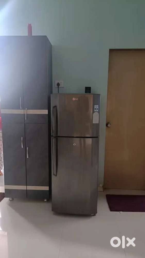 2 BHK spacious flat available for rent