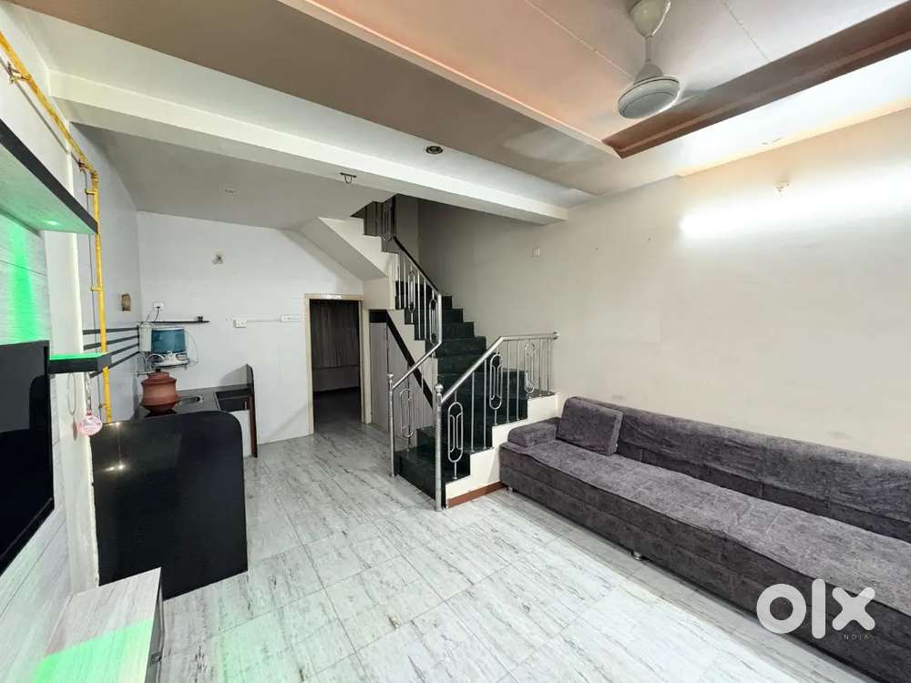 Need working girls for 3bhk flat