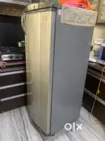 Whirlpool fridge in very good condition all working chilled fridge