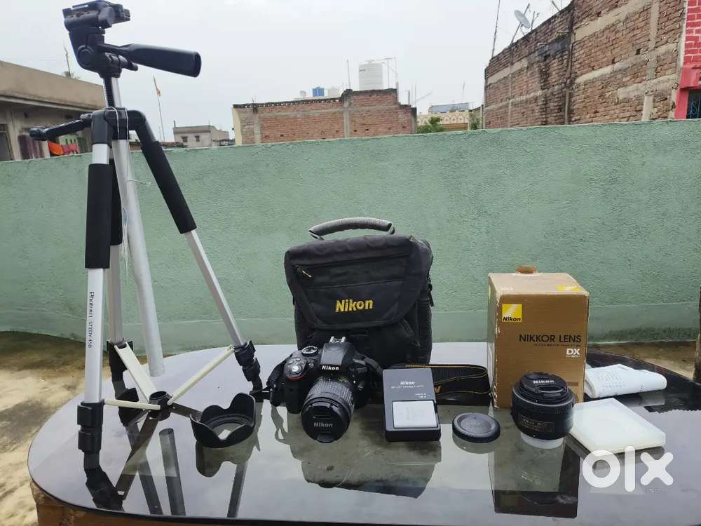 NIKON D3300 Digital SLR with NIKKOR 18-55mm And NIKKOR 35mm Wth Tripod
