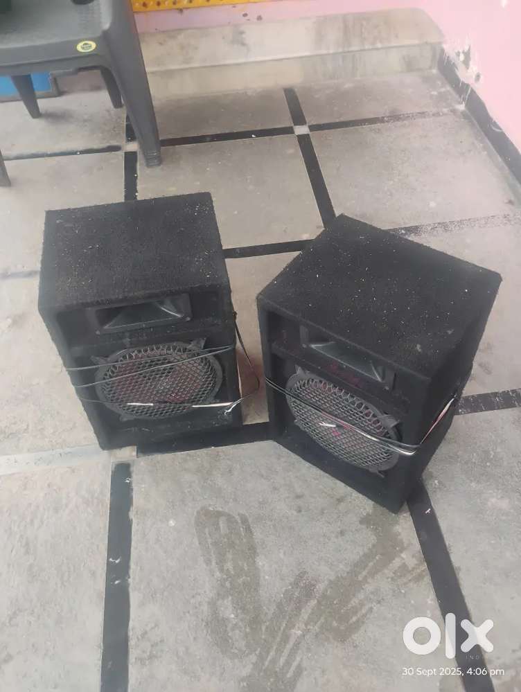 Speakers 1 month pics