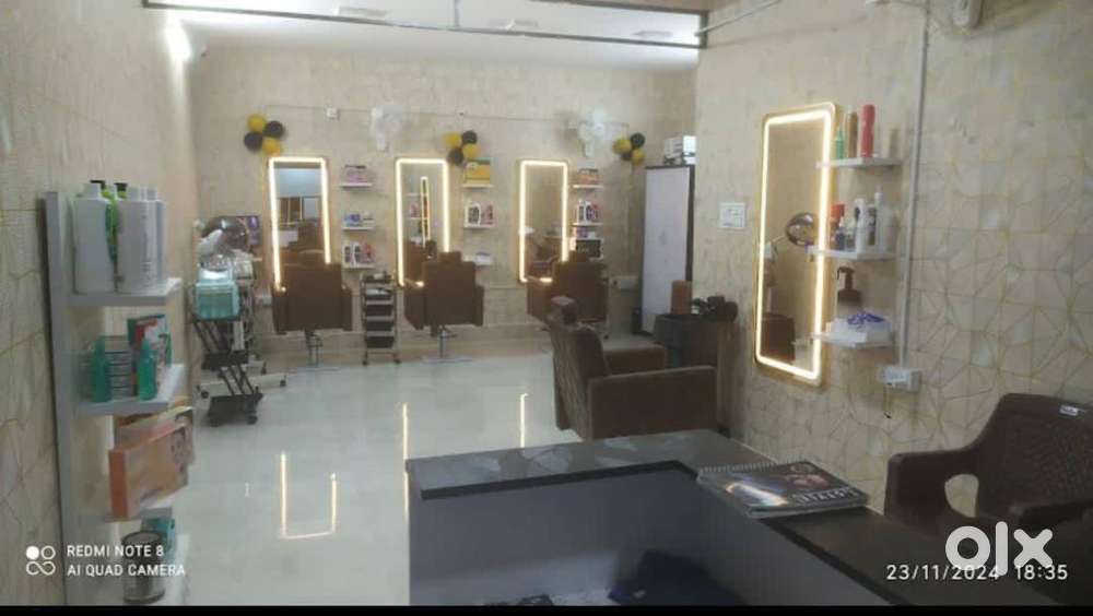 Beauticians or entrepreneurs wanting to own a ready-to-run salon